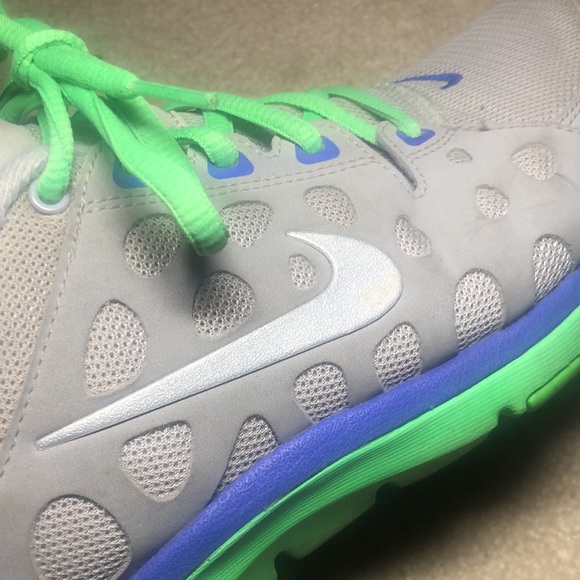 Nike Training Shoes -💚💙🤍- Barely Worn - Picture 13 of 15